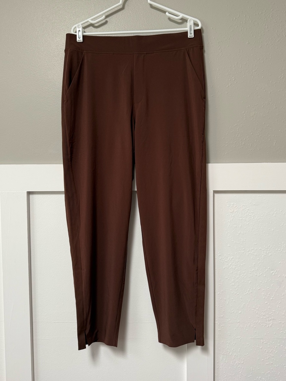 Athleta Brooklyn Mid Rise Ankle Pant in Woodland - Picture 3 of 8